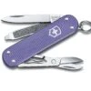 Victorinox 0.6221.223G Classic SD Alox Colors Electric Lavender 2 Victorinox 0.6221.223G Classic SD Alox Colors Electric Lavender -Bester Messer Geschäft 4e027715bf304d631ddd4b774ead37cb
