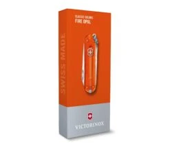 Victorinox 0.6223.T82G Classic SD Colors Fire Opal -Bester Messer Geschäft e1fed599b6eb47646a7fdb468fd4c48f